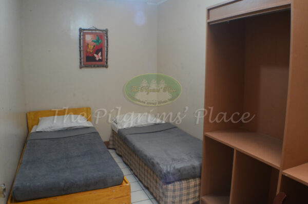 ROOM 06 - Image 2