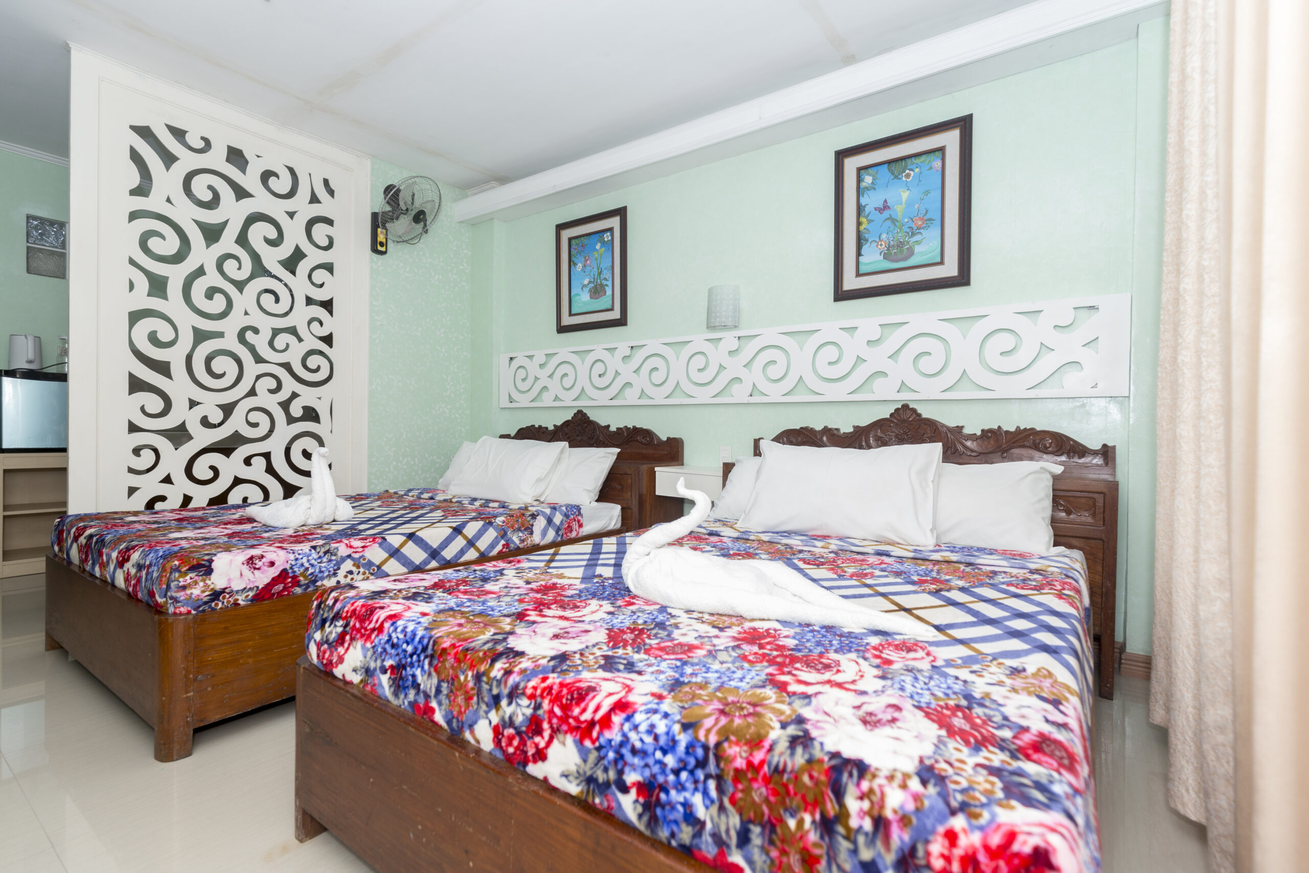 ROOM 103 - Image 3
