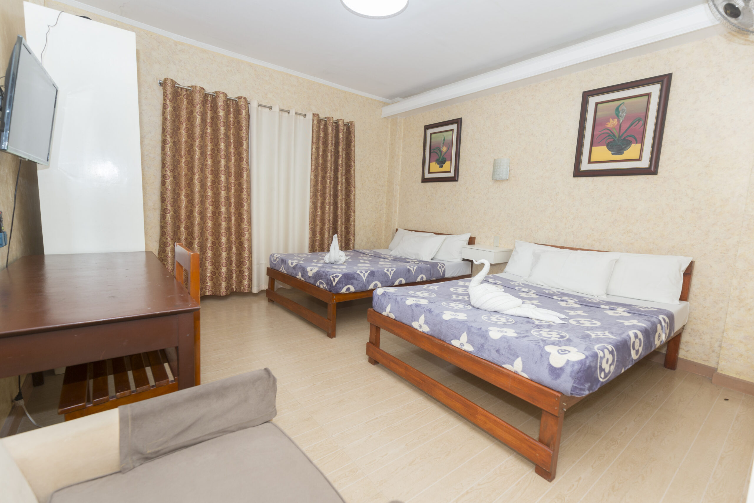 ROOM 104