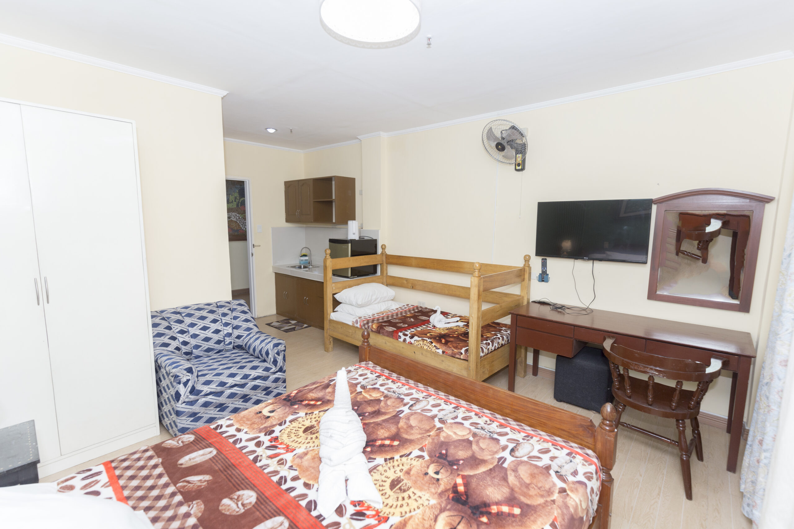 ROOM 106